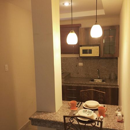 El Patio Suites II กวายากิล ภายนอก รูปภาพ