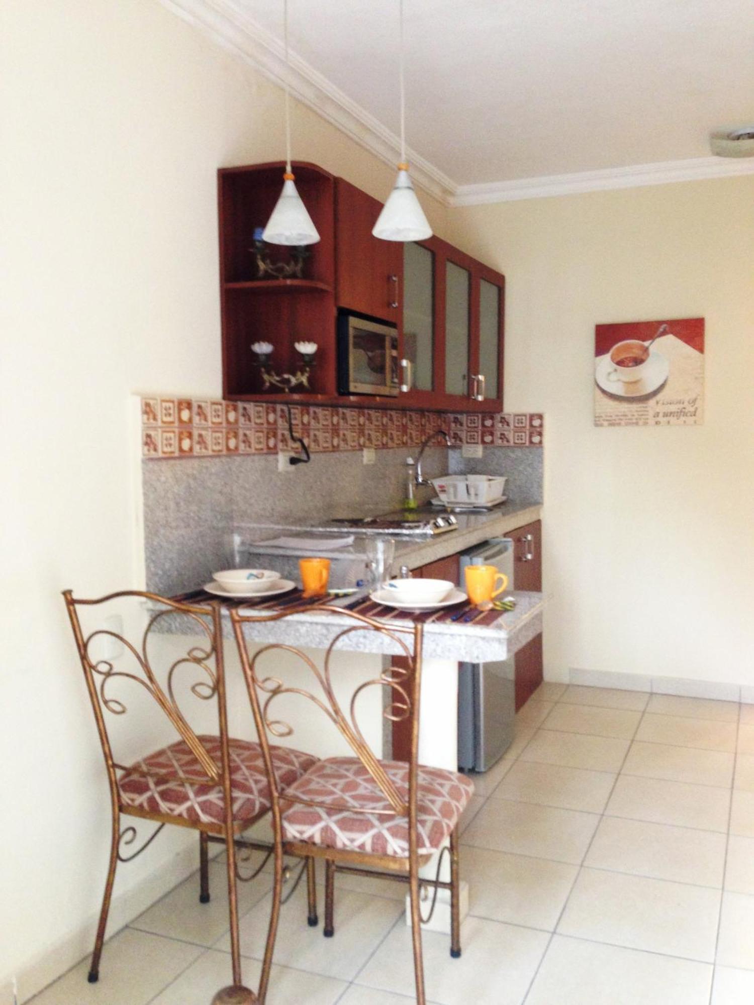 El Patio Suites II กวายากิล ภายนอก รูปภาพ