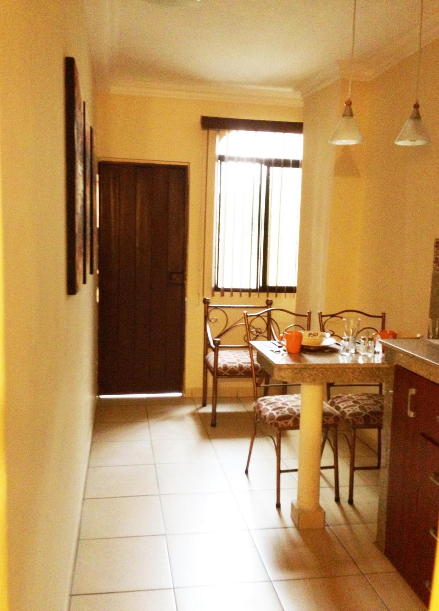 El Patio Suites II กวายากิล ภายนอก รูปภาพ
