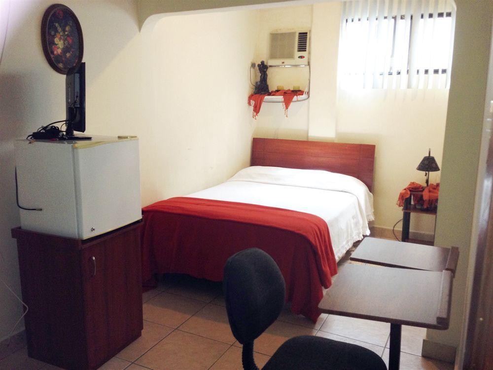 El Patio Suites II กวายากิล ภายนอก รูปภาพ