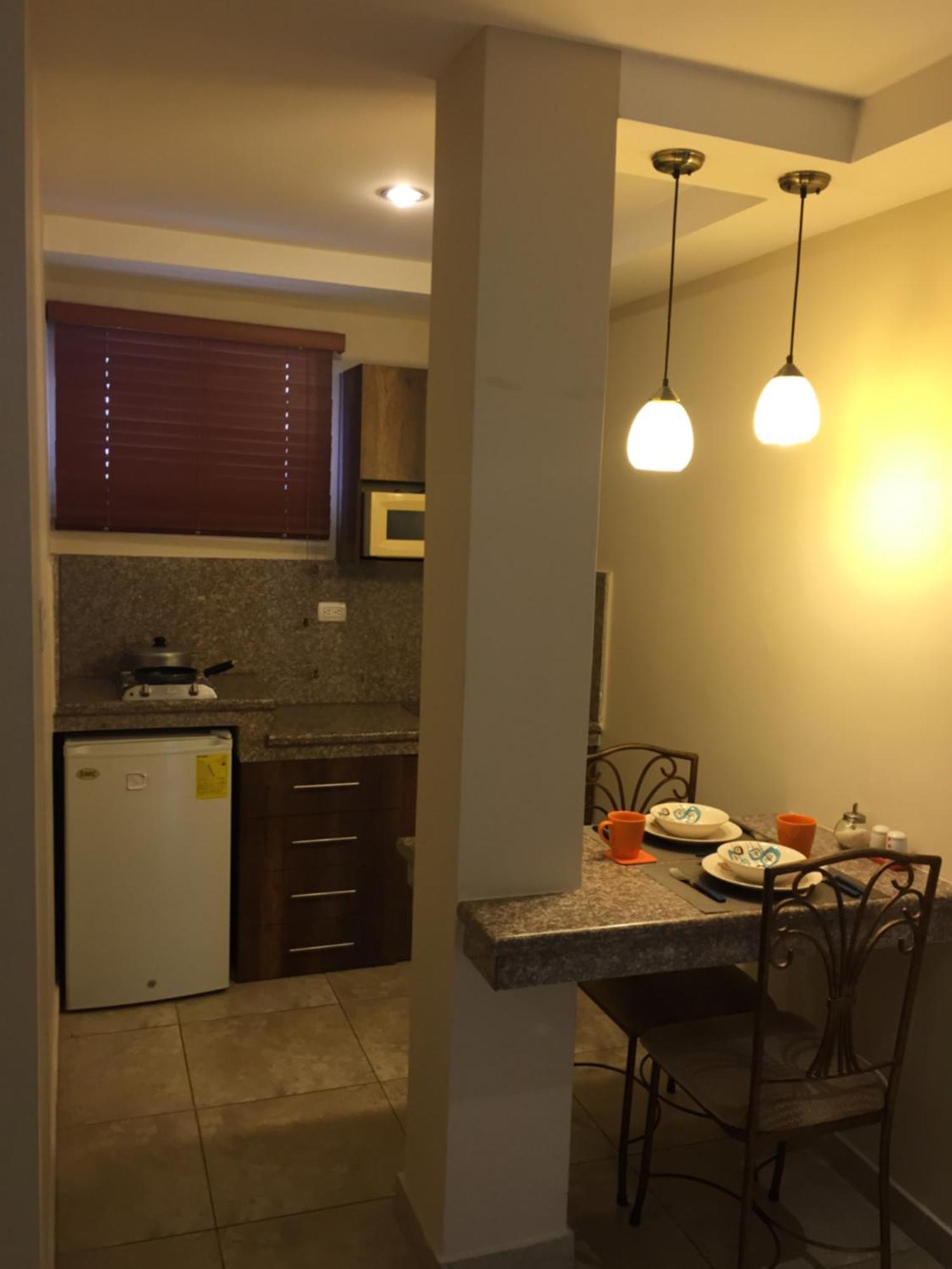 El Patio Suites II กวายากิล ภายนอก รูปภาพ