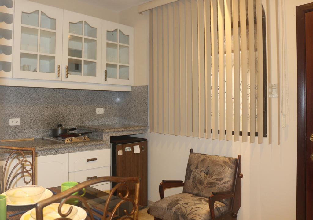 El Patio Suites II กวายากิล ภายนอก รูปภาพ
