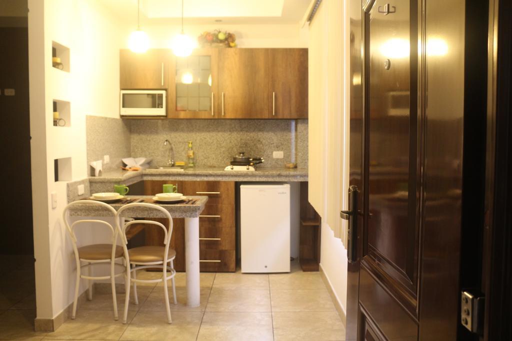 El Patio Suites II กวายากิล ภายนอก รูปภาพ