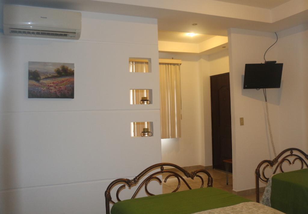 El Patio Suites II กวายากิล ภายนอก รูปภาพ