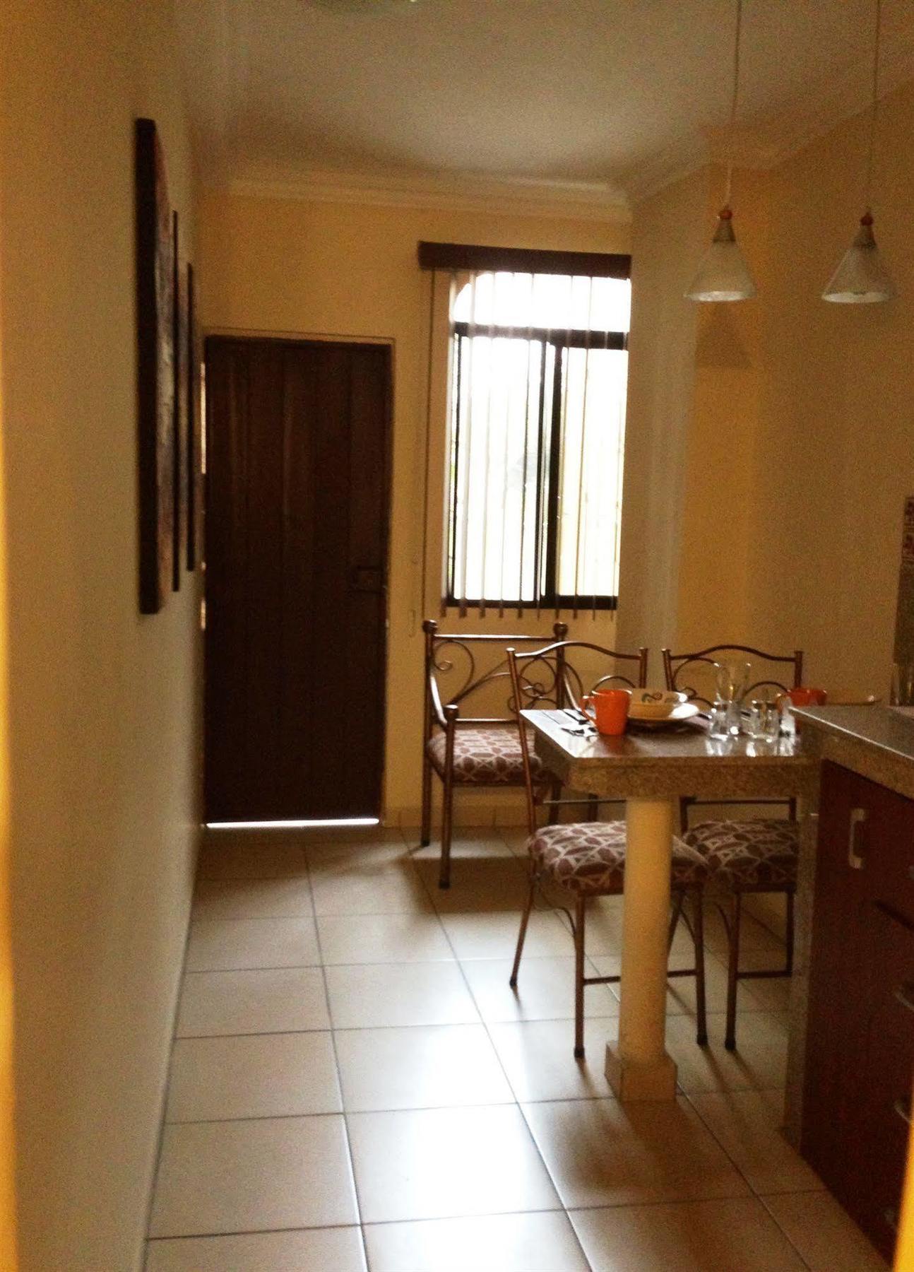 El Patio Suites II กวายากิล ภายนอก รูปภาพ