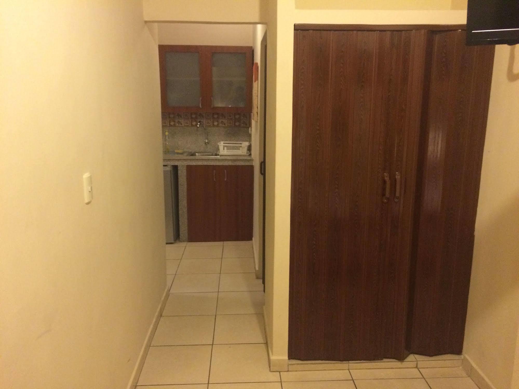 El Patio Suites II กวายากิล ภายนอก รูปภาพ