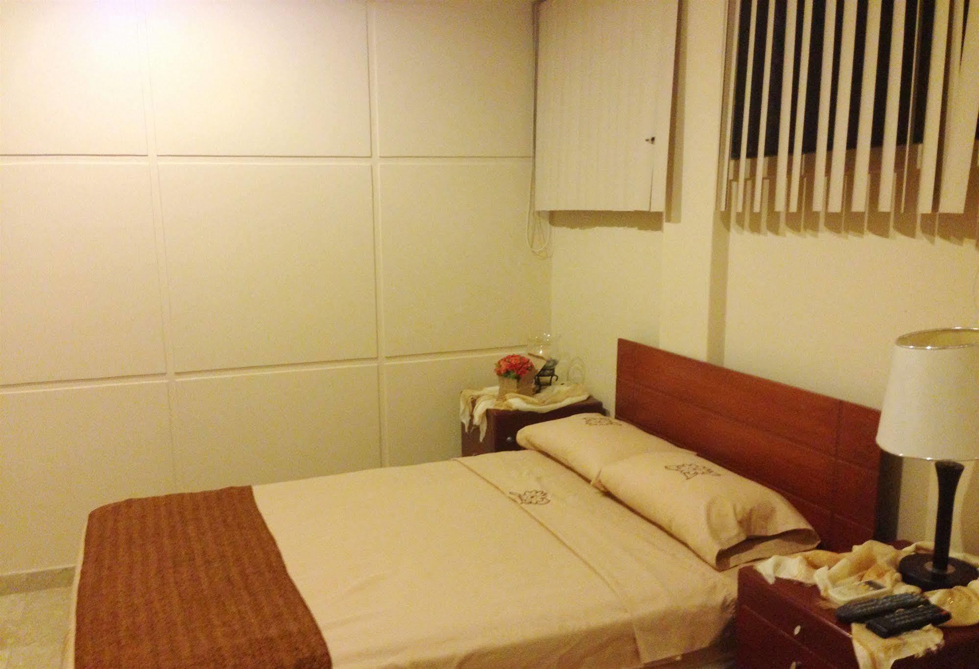 El Patio Suites II กวายากิล ภายนอก รูปภาพ